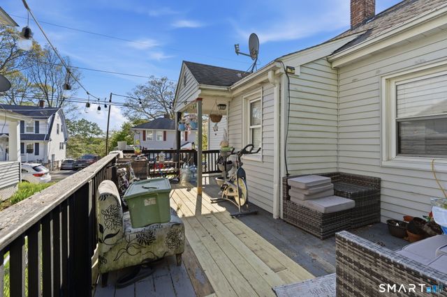 59 Raymond Street, New London, CT 06320