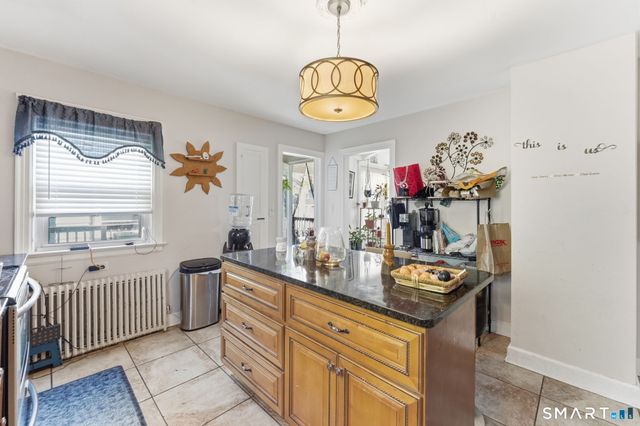 59 Raymond Street, New London, CT 06320
