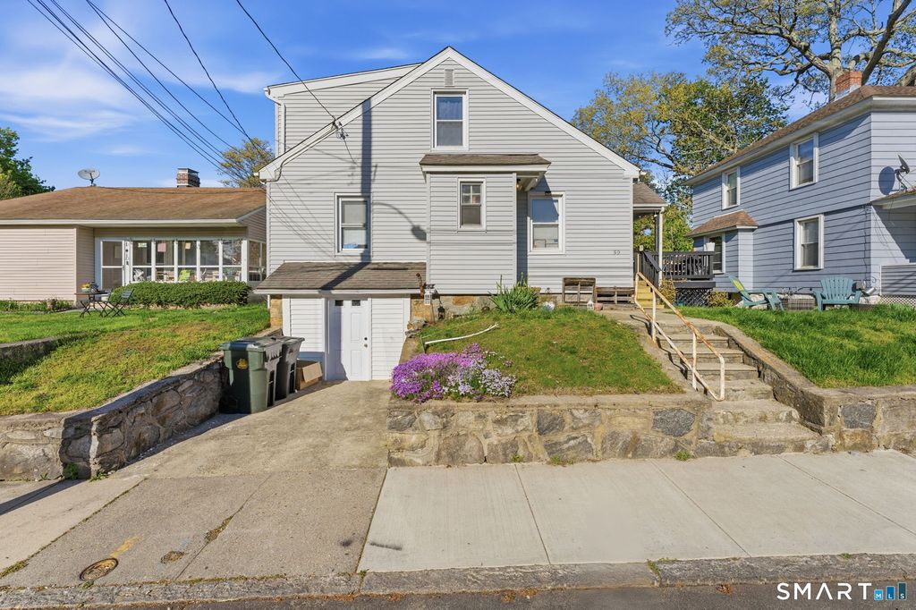 59 Raymond Street, New London, CT 06320