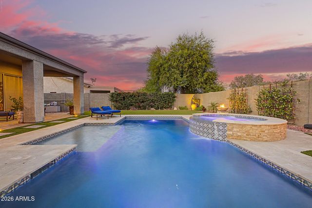 2813 W SOUSA Drive, Anthem, AZ 85086