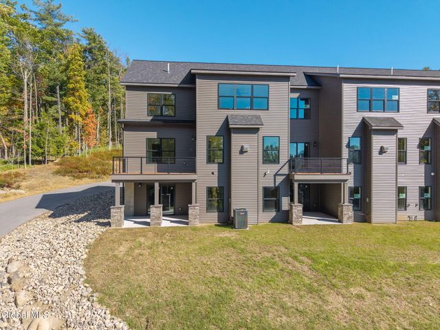 24 Hill Crest Lane UNIT 6, Lake George, NY 12845