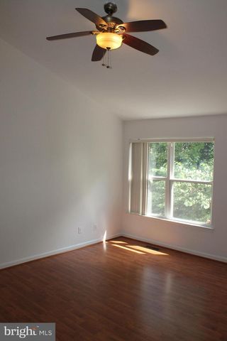 2927 MAINSTONE DR, Fairfax, VA 22031