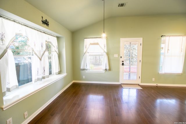1210 Mineral Hls, San Antonio, TX 78260