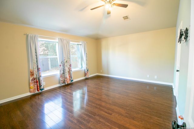 1210 Mineral Hls, San Antonio, TX 78260