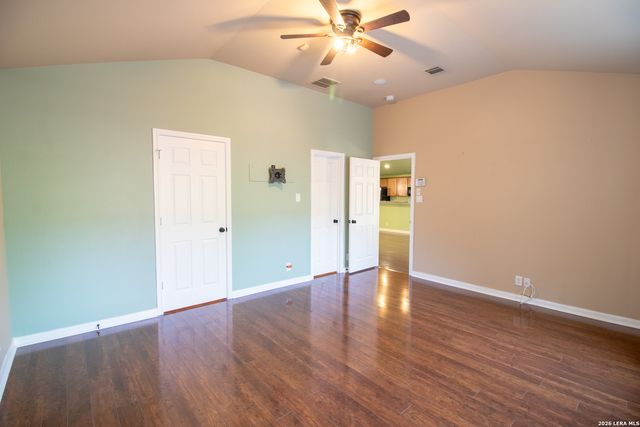 1210 Mineral Hls, San Antonio, TX 78260