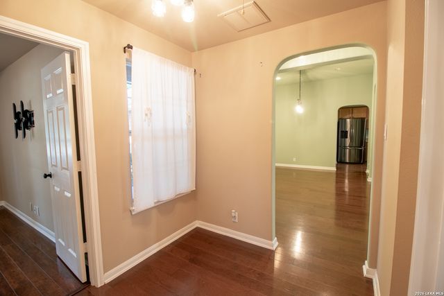 1210 Mineral Hls, San Antonio, TX 78260