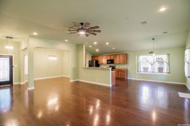 1210 Mineral Hls, San Antonio, TX 78260