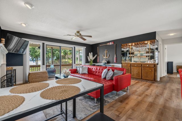 250 Grand Isle Dr Apt 1A, Hot Springs, AR 71913