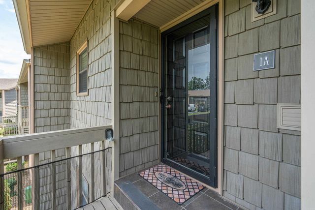 250 Grand Isle Dr Apt 1A, Hot Springs, AR 71913