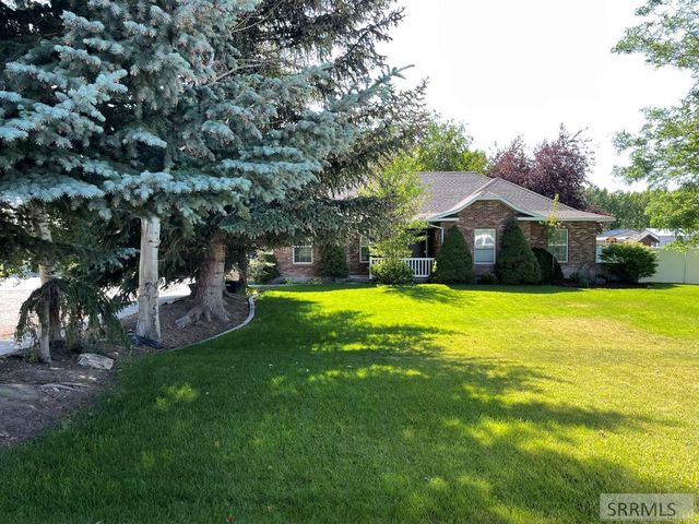 22 N 100 W, Blackfoot, ID 83221