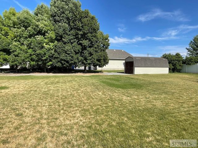 22 N 100 W, Blackfoot, ID 83221