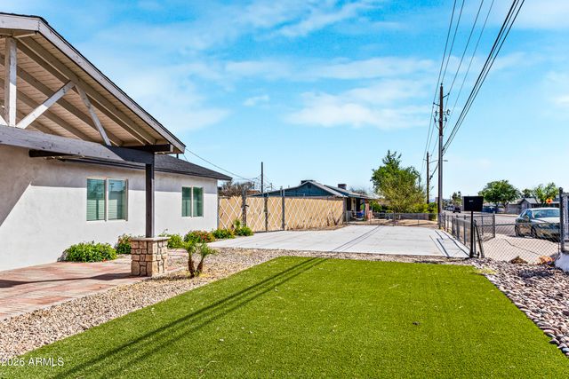 9845 N 15TH Avenue, Phoenix, AZ 85021