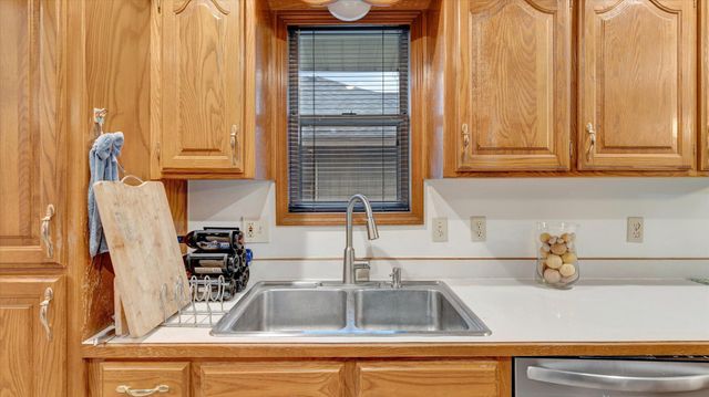 3233 West Primrose Street, Springfield, MO 65807