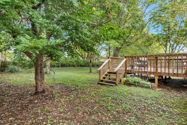3233 West Primrose Street, Springfield, MO 65807