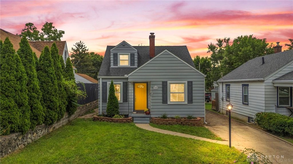 1424 Central Park Avenue, Dayton, OH 45409