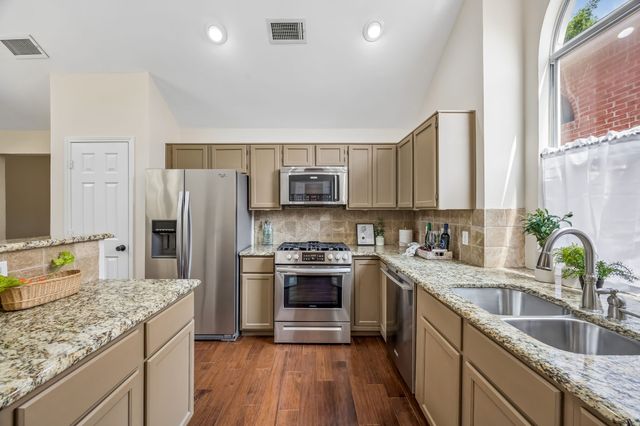 1710 Dartbrook Drive, Rowlett, TX 75089