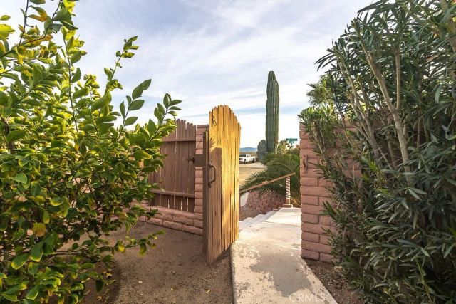 1900 Desoto, Needles, CA 92363