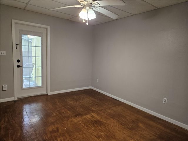 109 Sunnyview Avenue, Friendswood, TX 77546