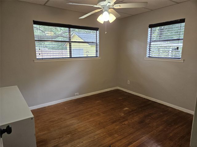 109 Sunnyview Avenue, Friendswood, TX 77546