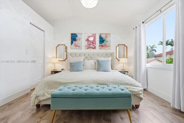 17303 NW 6th Ct, Pembroke Pines, FL 33029