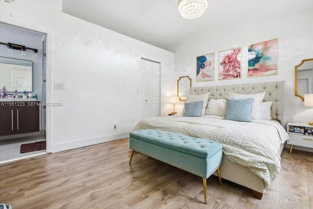 17303 NW 6th Ct, Pembroke Pines, FL 33029