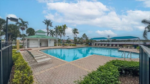 17303 NW 6th Ct, Pembroke Pines, FL 33029