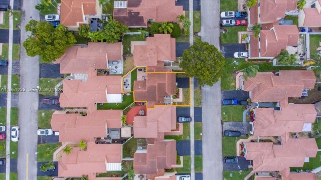 17303 NW 6th Ct, Pembroke Pines, FL 33029