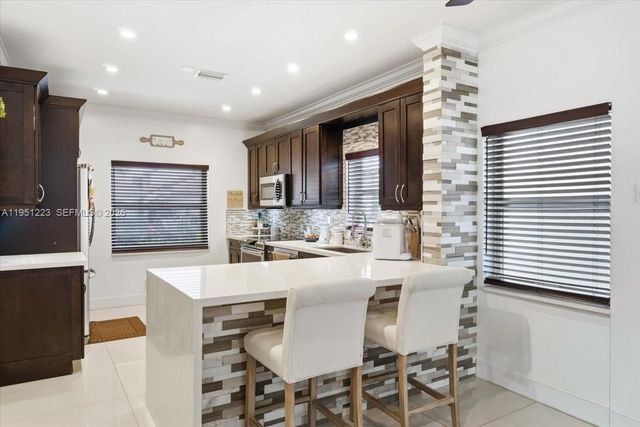 17303 NW 6th Ct, Pembroke Pines, FL 33029