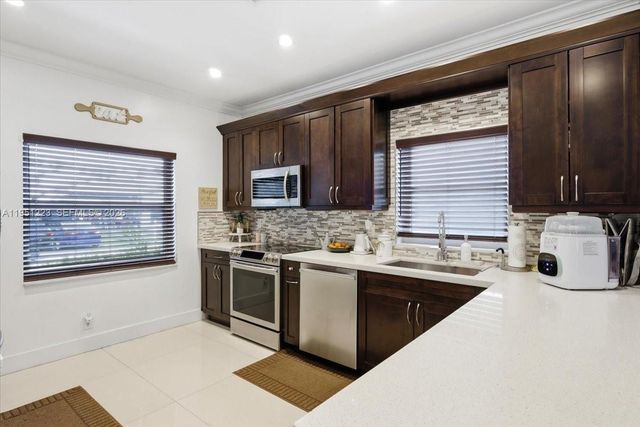 17303 NW 6th Ct, Pembroke Pines, FL 33029