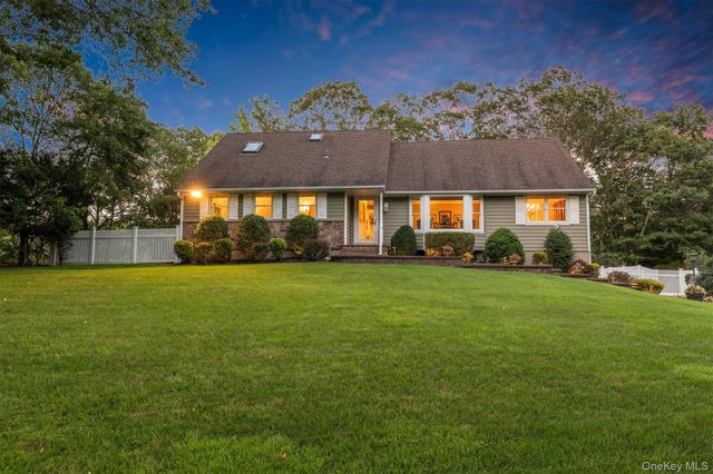 45 Hillcrest Avenue, Port Jefferson, NY 11777