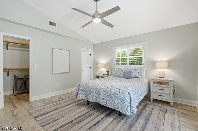 2548 River Reach DR, Naples, FL 34104
