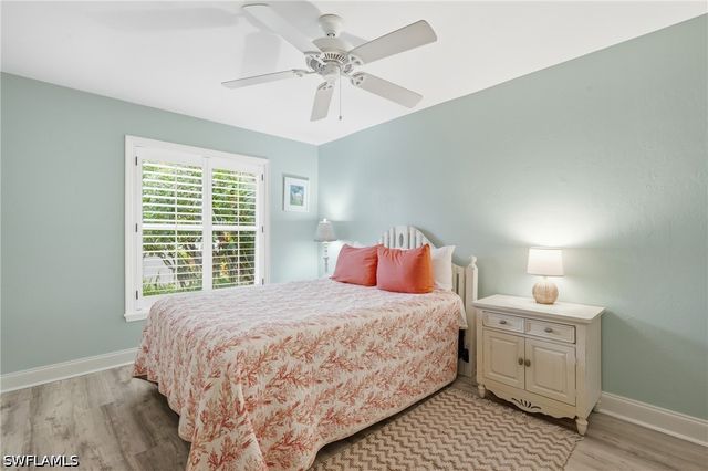2548 River Reach DR, Naples, FL 34104