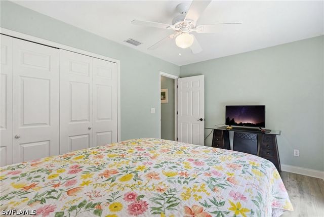 2548 River Reach DR, Naples, FL 34104