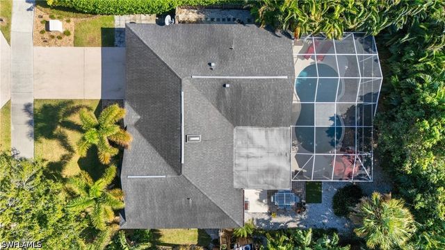 2548 River Reach DR, Naples, FL 34104