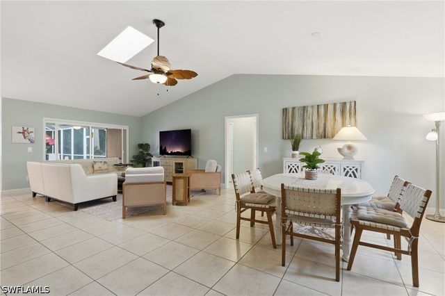 2548 River Reach DR, Naples, FL 34104