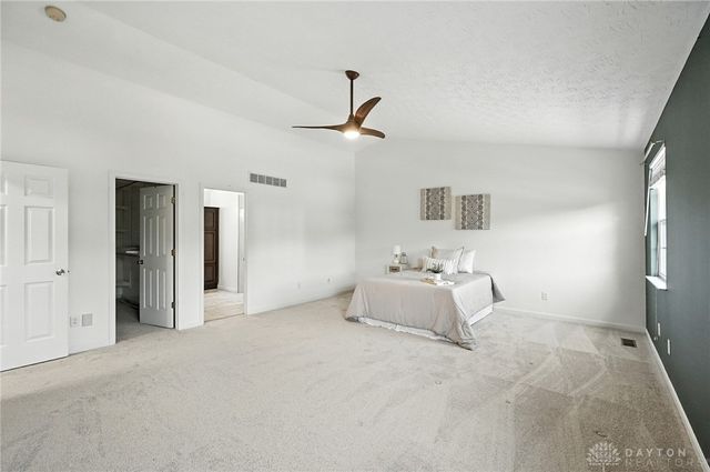 5921 Maxfli Lane, Mason, OH 45040