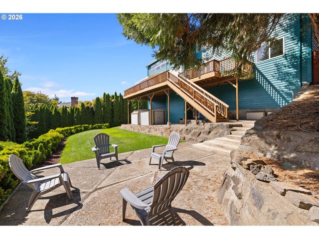 8902 Nw BENSON St, Portland, OR 97229