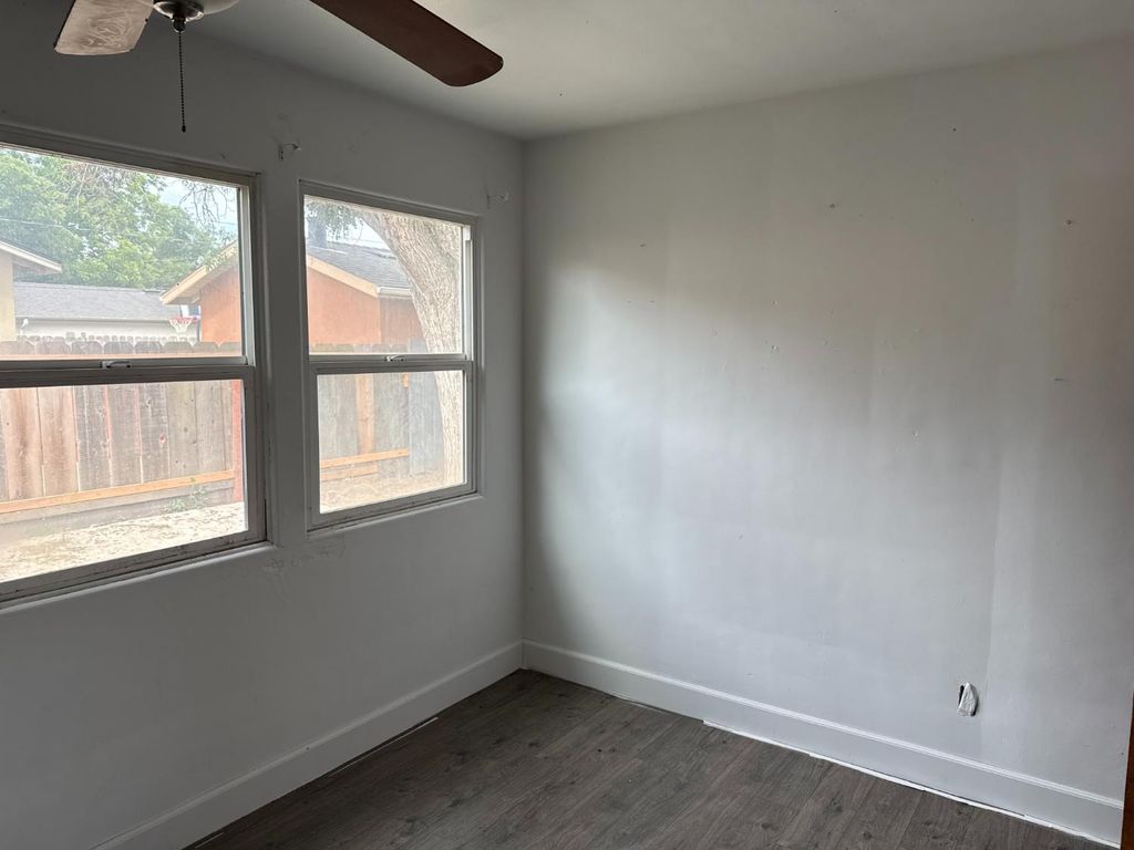Image 13 of property listing at 1308 Monterey Avenue, Chowchilla, CA 93610