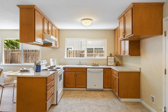167 Quincy Ct, Vacaville, CA 95687