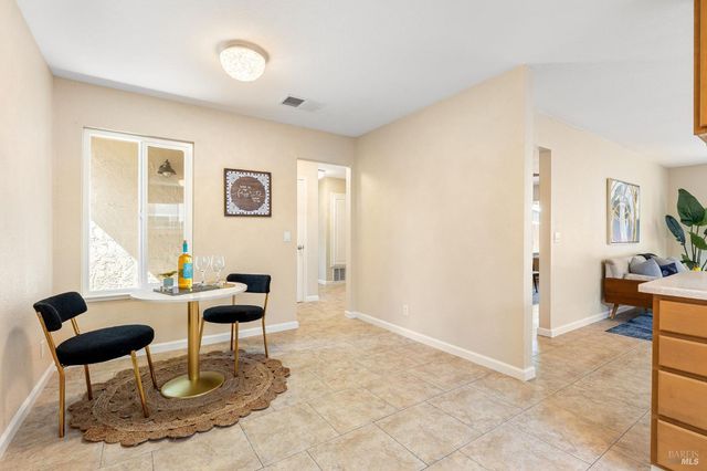 167 Quincy Ct, Vacaville, CA 95687