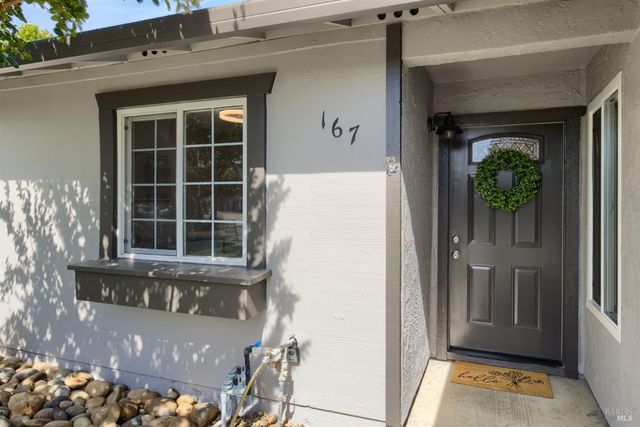 167 Quincy Ct, Vacaville, CA 95687