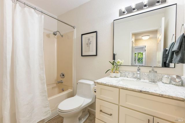 167 Quincy Ct, Vacaville, CA 95687