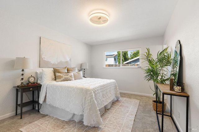 167 Quincy Ct, Vacaville, CA 95687