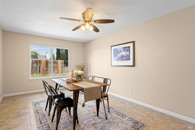 167 Quincy Ct, Vacaville, CA 95687