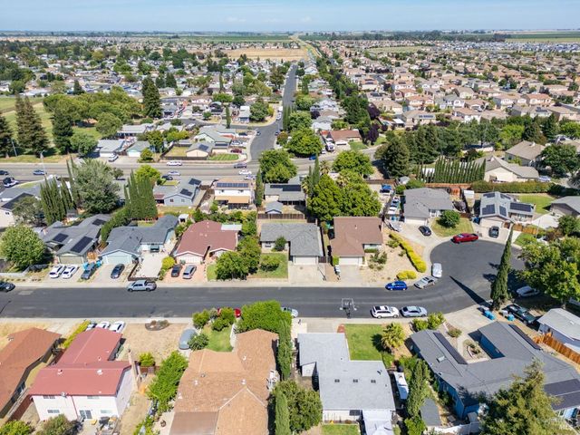 167 Quincy Ct, Vacaville, CA 95687