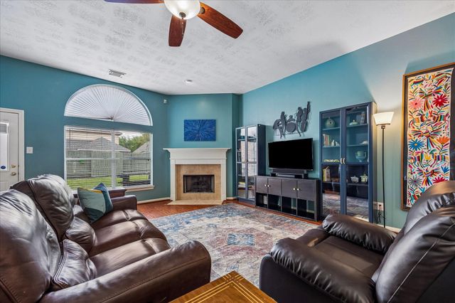 14217 Stone Bluff Lane, Rosharon, TX 77583