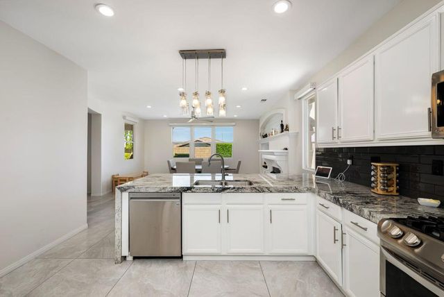 41372 Gaslight Avenue, Bermuda Dunes, CA 92203