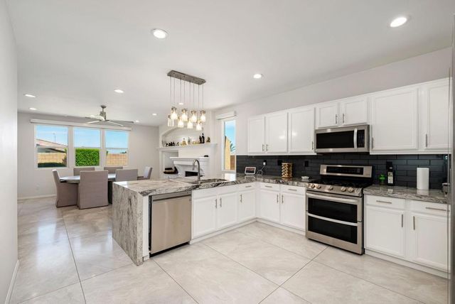 41372 Gaslight Avenue, Bermuda Dunes, CA 92203