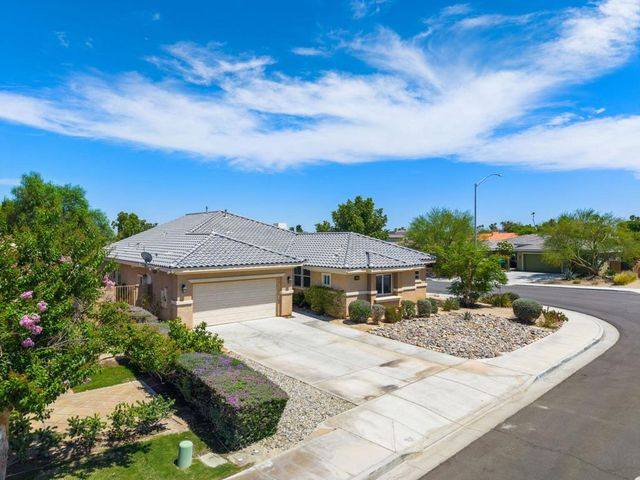 41372 Gaslight Avenue, Bermuda Dunes, CA 92203