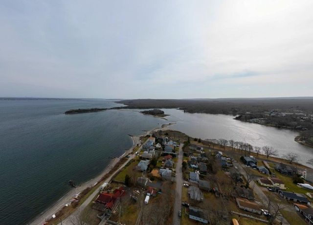 110 Winsor Avenue, North Kingstown, RI 02852